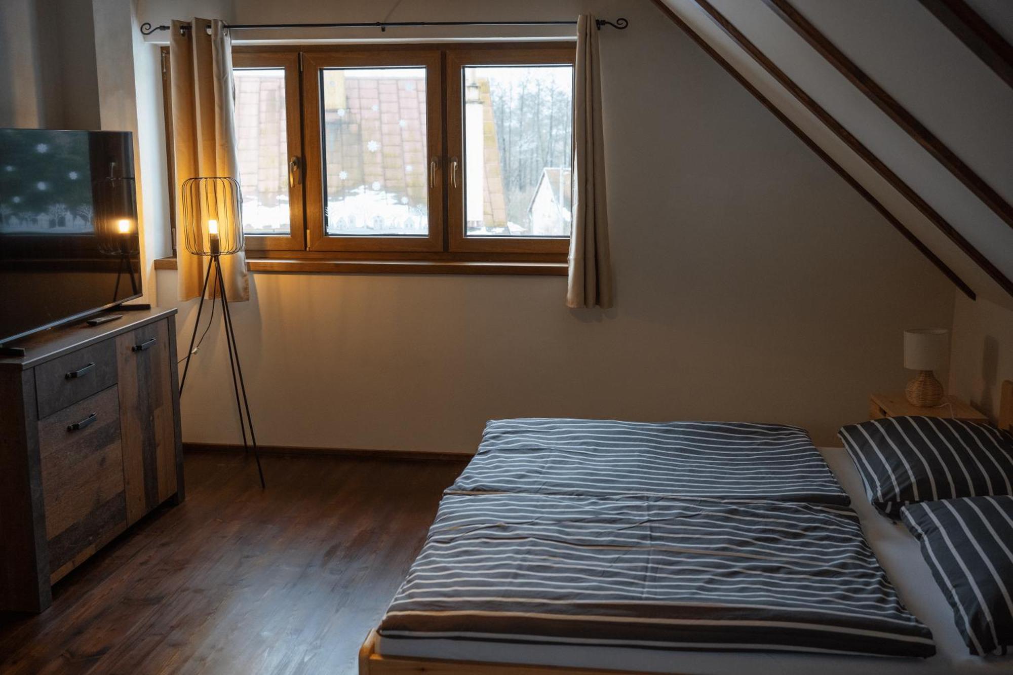 Srub V Oderi Villa Hroznetin Exteriör bild